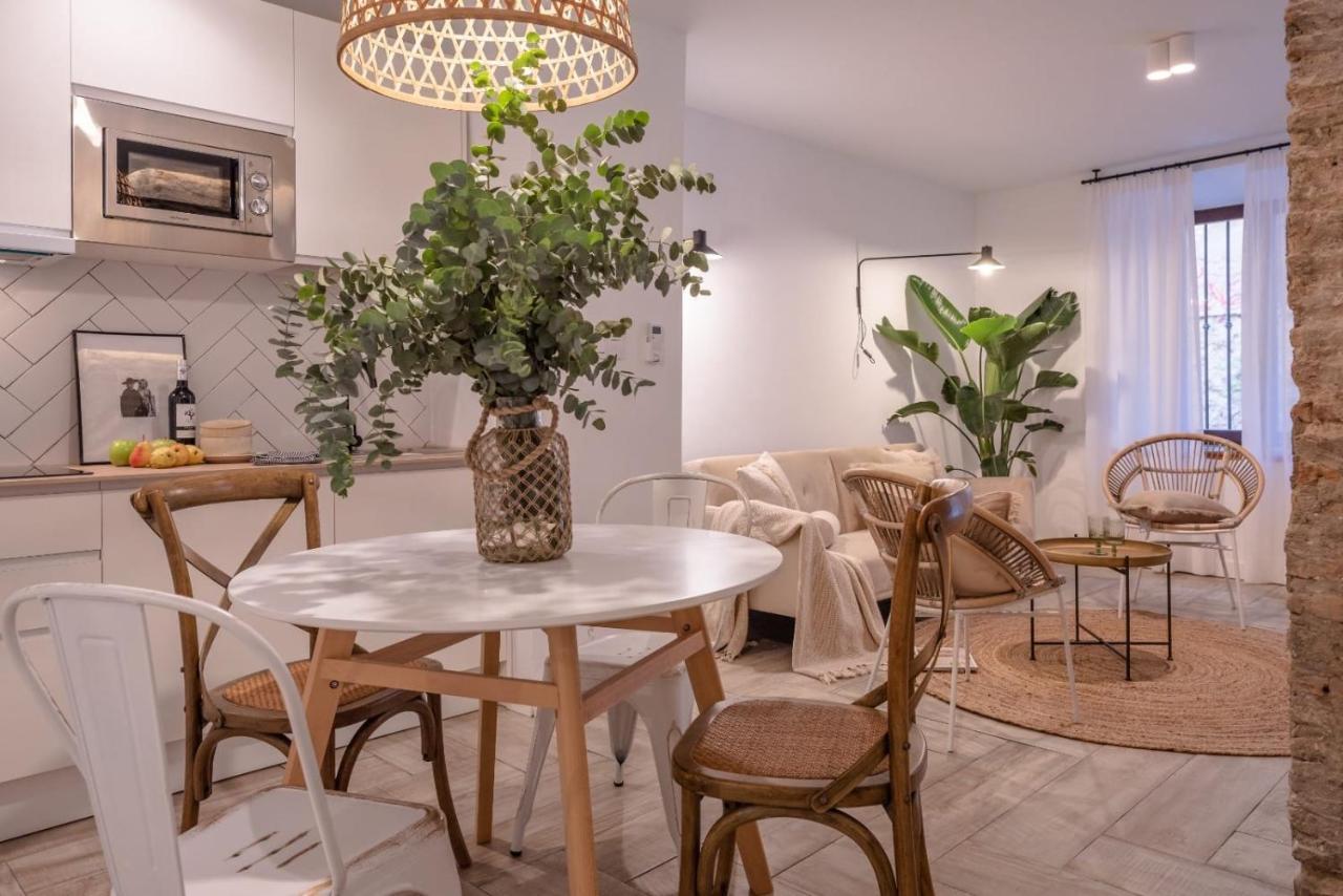 Apartamentos Junto A Jardines Del Triunfo غرناطة المظهر الخارجي الصورة