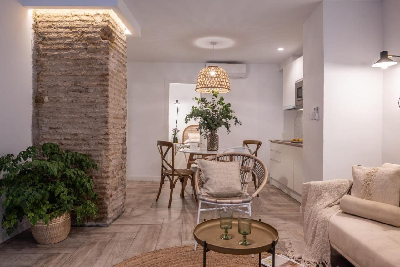 Apartamentos Junto A Jardines Del Triunfo غرناطة المظهر الخارجي الصورة